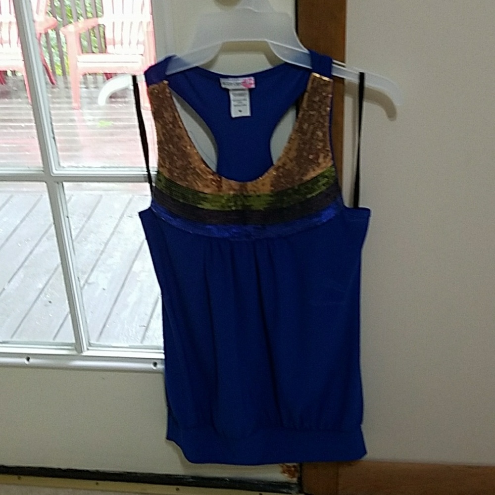Body Central sparkling top sz M